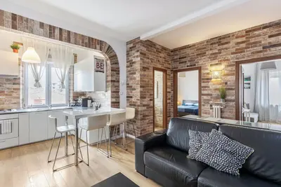 Image de Appartement \"Queen East Verona\" avec vue sur les montagnes, climatisation, Wi-Fi et balcon