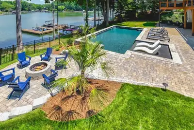 Image de North Shore Landing w/Heated Pool & Optional Boat Rental