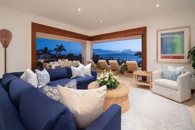 Image de Freshly Renovated, Spectacular Ocean Views, Ultra-Luxe Blue Ocean Suite H401