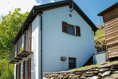 Image de Belle maison de vacances privée avec Wifi, patio, animaux admis et vue panoramique