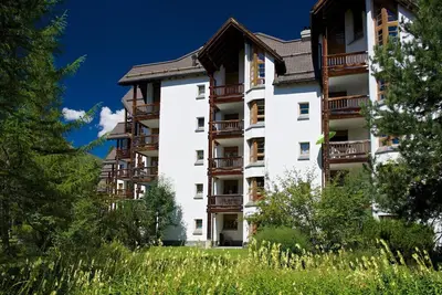 Image de Bel appartement pour 4 personnes avec piscine, Tv et balcon