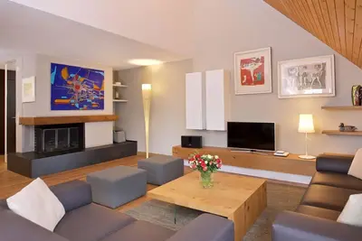 Image de Bel appartement pour 5 personnes avec piscine, Tv et balcon