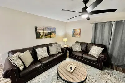 Image de Sleeps 32! Quadruple the Fun! Four condos all together with 12 Bdrm and 8 Bath
