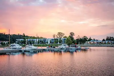 Image de Appartements im MAREMÜRITZ Yachthafen Resort