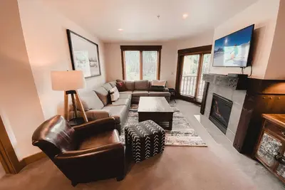 Image de Updated Condo, Easy Access to the Slopes!