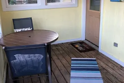 Image de Pet friendly 3 Bed/ 2 Bath Soundside retreat in Obx with Hot Tub & Enclosed yard