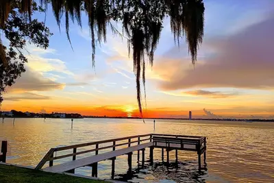 Image de Coastal Breeze Island home near Kemah Boardwalk