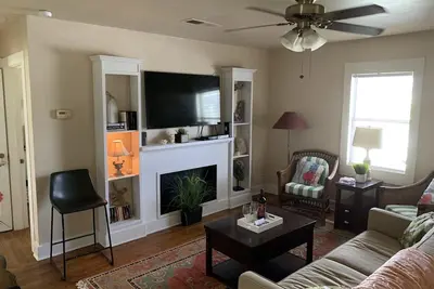 Image de Cute \"Little Rose Cottage\" is walking distance to downtown Rockport