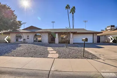 Image de Beautiful 4 bedroom 2 bathroom with pool