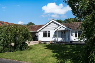 Image de Coastal retreat within walking distance to Chichester Harbour