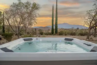 Image de Peaceful Ranch House on 10 Acres! Hot Tub/Mountain Views