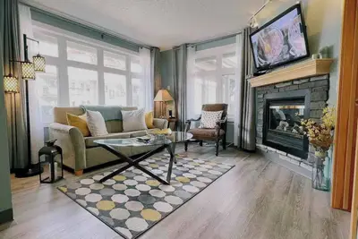 Image de Light&Bright Rocky Getaway/KingBed/Parking/Gym