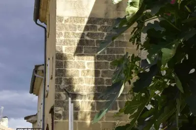 Image de Atypique Appartement Climatise  Situe Dans Le Centre Historique De Montaren
