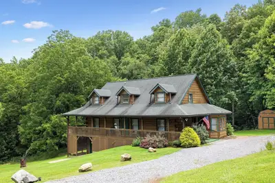 Image de Yukon cabin in the woods