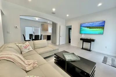 Cozy Home Near Brickell | Miami Beach | Calle Ocho | Wynwood