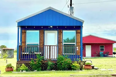 Image de Cute cottage just 5 minutes to Round Top!