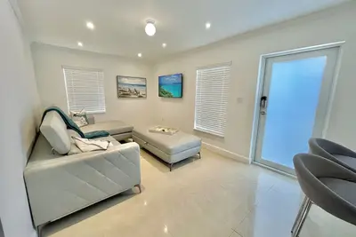 Image de Villa Capri Cozy 2 Bedroom Cottage in the heart of Miami