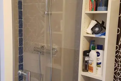 Image de Logement entier proche Disney Land Paris avec WiFi et proche transport.