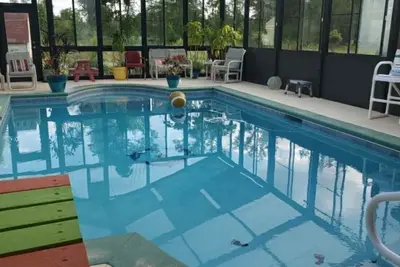 Image de Rv Executive Home Iii in tranquil setting, Indoor - Inground Pool