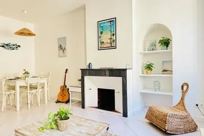 Image de Mourillon-village - 5mns des Plages, 2 mns de Toutes Commodités - Très Joli T2