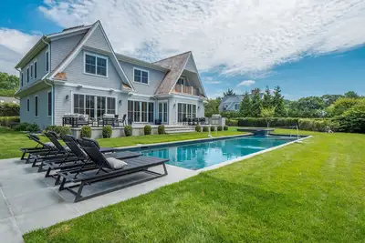 Image de Southampton Village New Rental