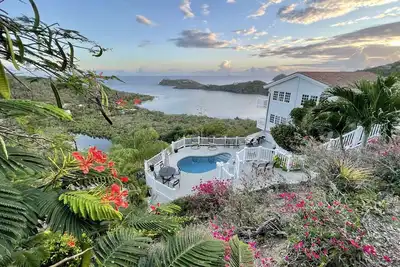 Image de Breathtaking Views at Unicorn By The Sea Villa