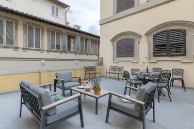 Image de Appartamento di design a Firenze con ampia terrazza