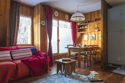 Image de Chalet style apartment directly on the ski slopes