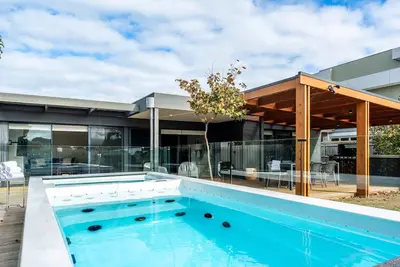 Image de Ultimate Luxury family  Home With Spa Pool