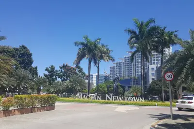 Image de 2 Bedroom - Mactan Newtown - 5 mins walk to the Beach!