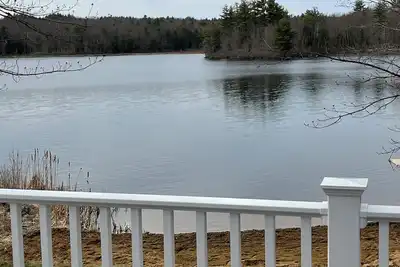 Image de Lakefront 4 Bedroom 2 Bathroom Retreat with Beach and Dock