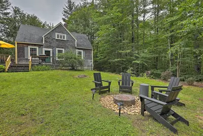 Image de Charming Jaffrey Cottage w/ Deck & Grill!