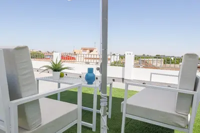 Image de Appartement de haute qualité 3 chambres, 2 salles de bain Algaba - Aral