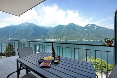 Image de Appartamento 4 Il Tornante avec vue sur le lac et les montagnes, Wi-Fi, A/C & Balcon