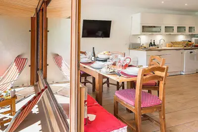 Image de Appartement rénové 3* - Vue lac, 6 pers