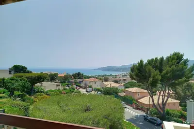 Image de Studio calme avec terrasse à Bormes-les-Mimosas