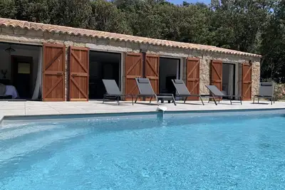 Image de Superbe Villa En Pierres Corses Belle Piscine Jardin Paisible Tarif Extra