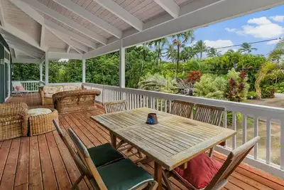 Image de Hosted By Parrish Kauai: Noho Kai at Anini Beach - Classic Hawaiian Beach Cottag