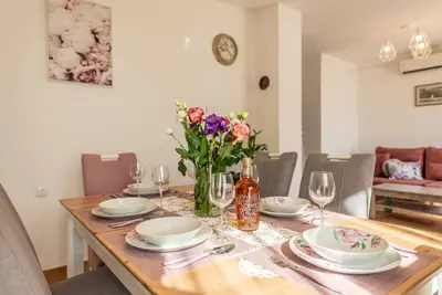 Image de Little House by the Sea, Beachfront, Parking, WiFi