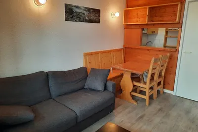 Image de Appartement Tignes Val Claret au départ du funiculaire, studio skis aux pieds