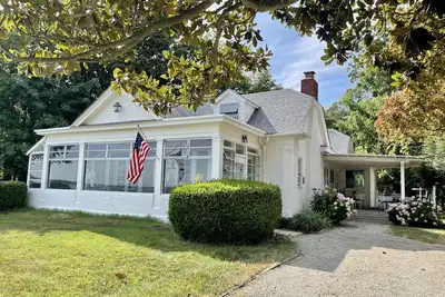 Image de Waterfront Historic Home on the Chesapeake Bay