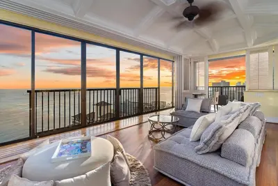 Image de Hidden Penthouse 2 bedroom suite Ocean Views!