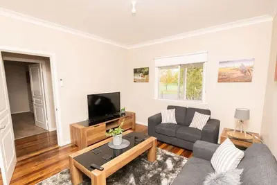 Image de Kinross on Cox | Sweet, Neat & Simple + Wifi