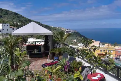 Image de Appartement \"Apartamentos Monasterio de San Antonio No. 3\" avec wifi et vue sur la mer