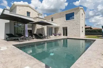 Image de Cozy Villa Lavanda with a pool