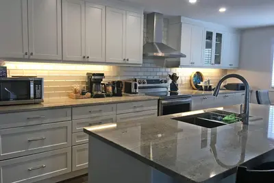 Image de Hammer Haus Ii - 3 bedrooms - 2 baths - Sleep 6 - Waterloo