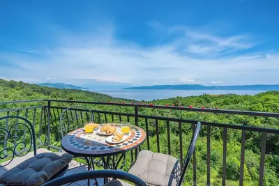 Image de Relaxing Summer Apartment - Pool, Sauna, Jacuzzi 2