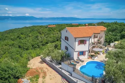 Image de Relaxing Summer Apartment - Pool, Sauna, Jacuzzi 6