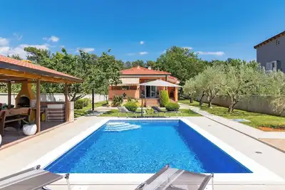 Image de Lovely Family Oasis with Private Pool - Dolinka