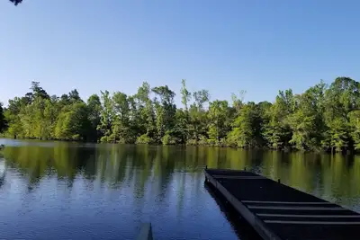 Image de Lake Effects - Waterfront w/ Pier & Fire Pit, Wifi, Beautiful & Peaceful 3br/2ba